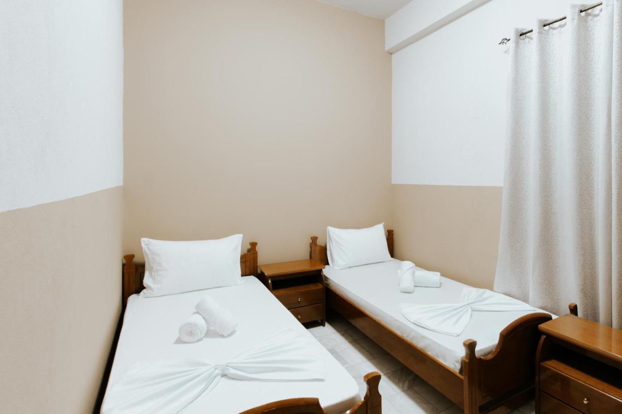 Hotel Lunxheria จีโรคาสเตอร์ ภายนอก รูปภาพ